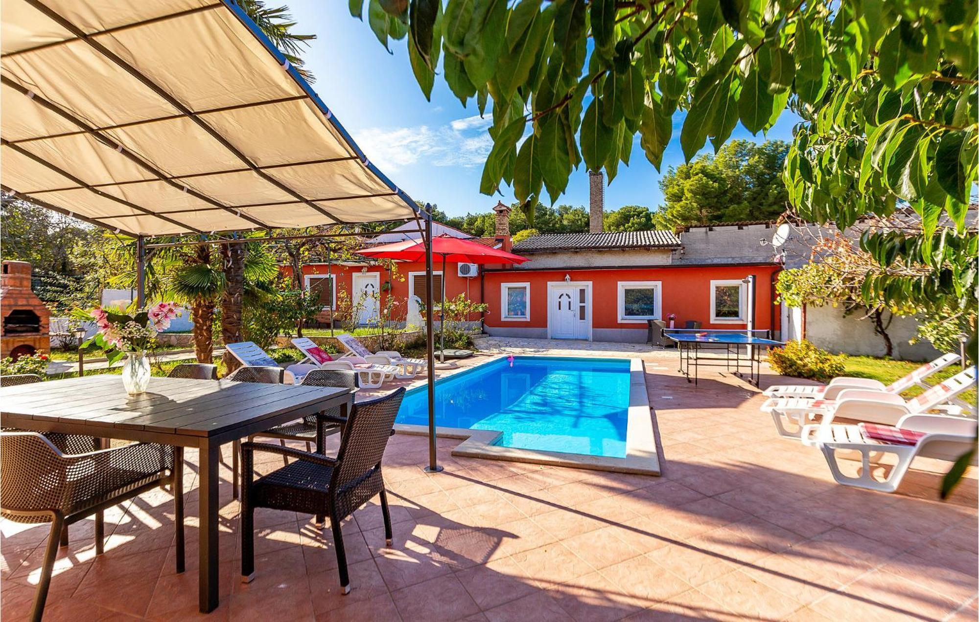 Ferienhaus Beautiful Home In Pula With Wifi *